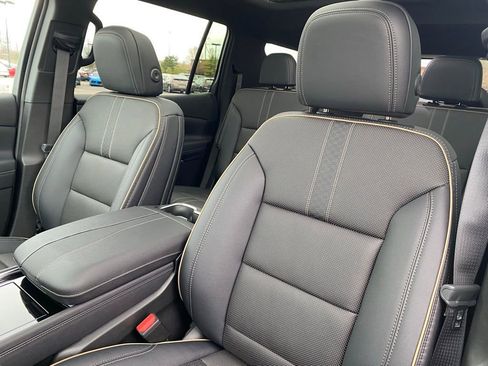 New 2026 Chevrolet Traverse High Country w/ LPO, Floor Liner Package AWD/4WD image 13