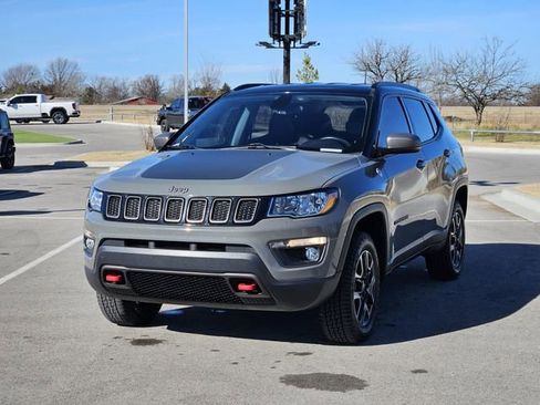 Used 2019 Jeep Compass Trailhawk w/ Leather Interior Group image 3