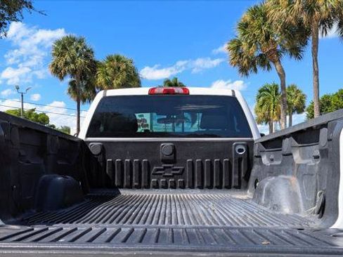 Used 2017 Chevrolet Silverado 1500 W/T w/ Trailering Package image 14