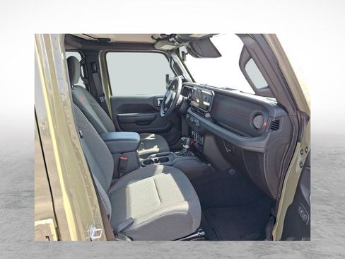 Used 2026 Jeep Wrangler Unlimited Rubicon AWD/4WD image 11