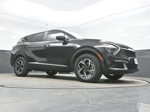 Used 2024 Kia Sportage LX AWD/4WD image 26