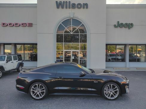 Used 2021 Ford Mustang GT Premium w/ Equipment Group 401A image 1