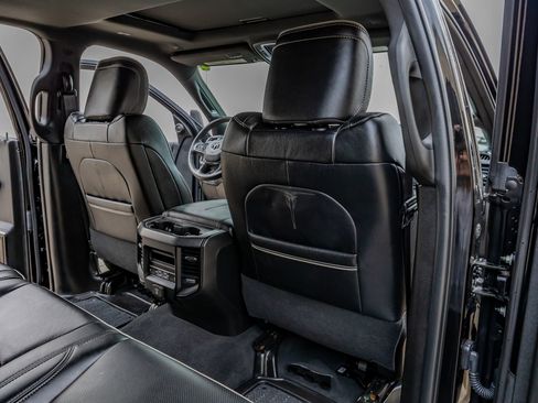 Used 2024 RAM 2500 Limited image 32