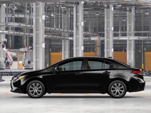New 2026 Toyota Corolla LE FWD image 4