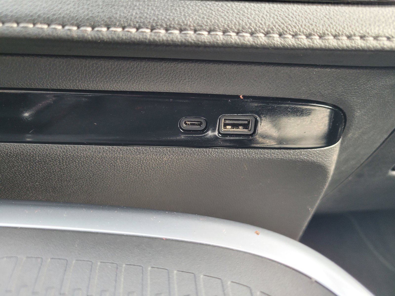 Used 2026 Buick Enclave Preferred FWD image 22