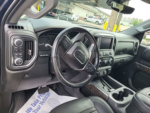 Used 2019 GMC Sierra 1500 Denali w/ Denali Ultimate Package AWD/4WD image 9
