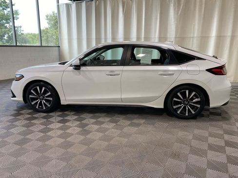 Used 2024 Honda Civic EX-L image 4