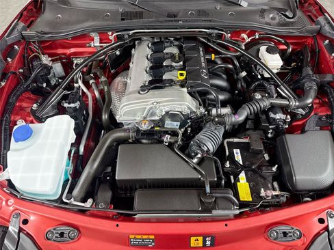Certified 2025 MAZDA MX-5 Miata Grand Touring RWD image 44