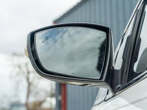 Used 2016 Ford Escape Titanium w/ Equipment Group 301A image 11