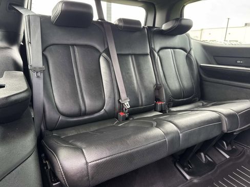 Used 2023 Jeep Wagoneer Series II w/ Flexible Seating Group AWD/4WD image 9