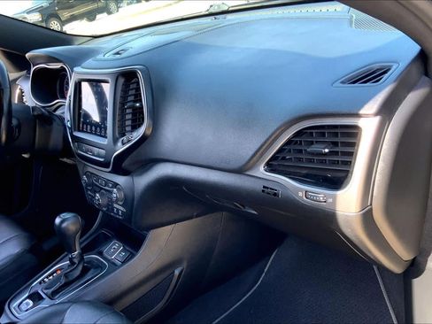 Used 2021 Jeep Cherokee Latitude Lux 80th Anniv w/ Quick Order Package 26U 80TH image 18