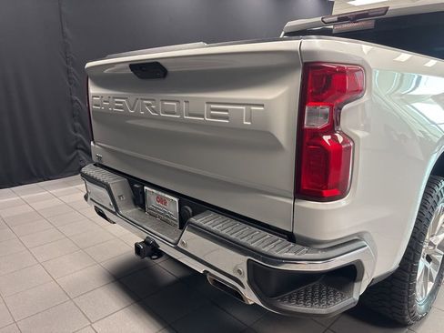 Used 2022 Chevrolet Silverado 1500 LTZ AWD/4WD image 4