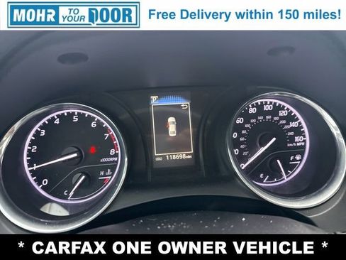 Used 2019 Toyota Camry SE image 12