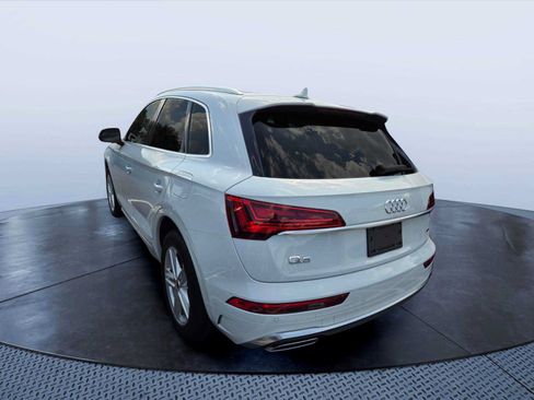 Used 2023 Audi Q5 e Premium Plus AWD/4WD image 3