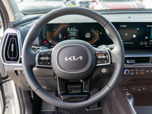 New 2025 Kia Sorento EX AWD/4WD image 15