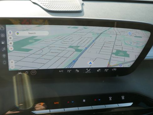 New 2026 Buick Enclave Preferred w/ LPO, Floor Liner Package image 7