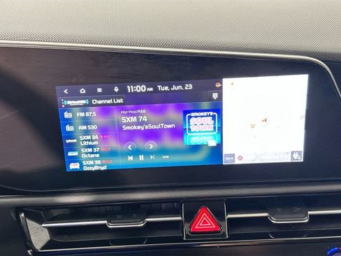 Used 2023 Kia Niro Wave w/ Wave Preserve Package FWD image 12