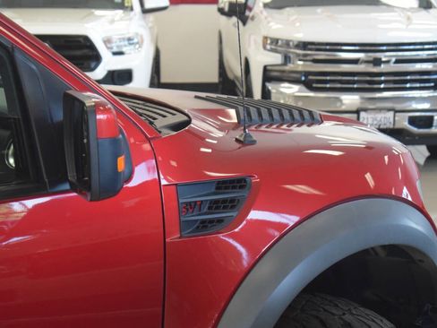 Used 2014 Ford F150 Raptor w/ Equipment Group 801A Luxury AWD/4WD image 43