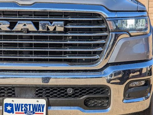 Used 2025 RAM 1500 Laramie image 9