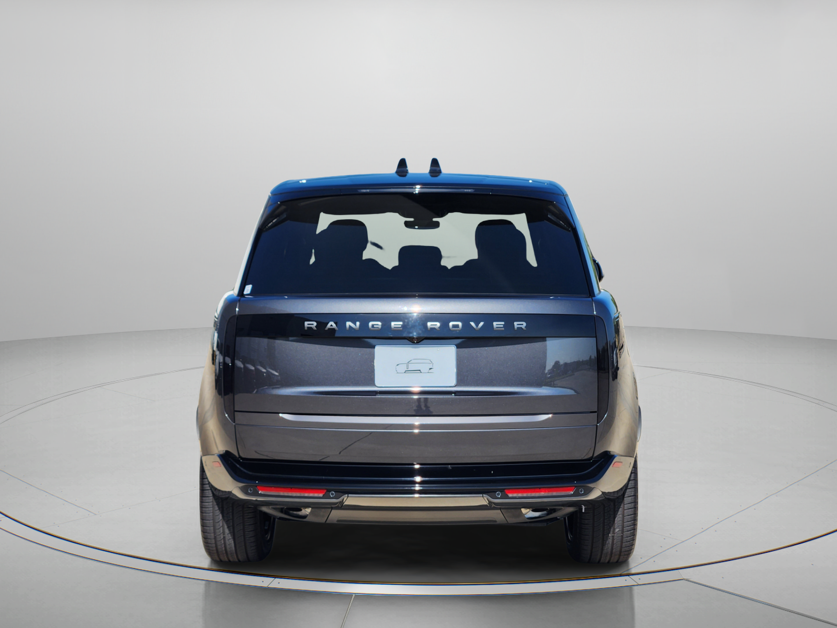 New 2026 Land Rover Range Rover Long Wheelbase SE AWD/4WD image 4