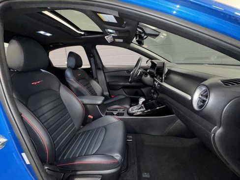 Used 2023 Kia Forte GT w/ GT2 Package image 10