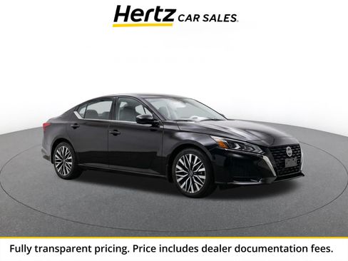 Used 2025 Nissan Altima 2.5 SV FWD image 1