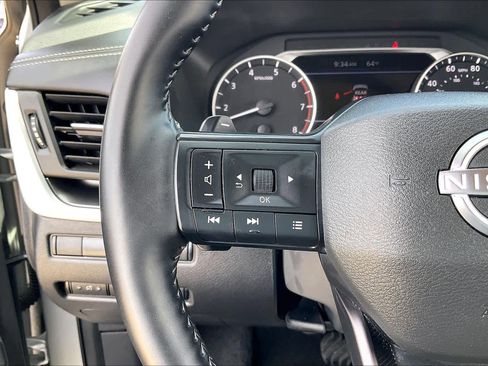 Used 2025 Nissan Rogue SV FWD image 23