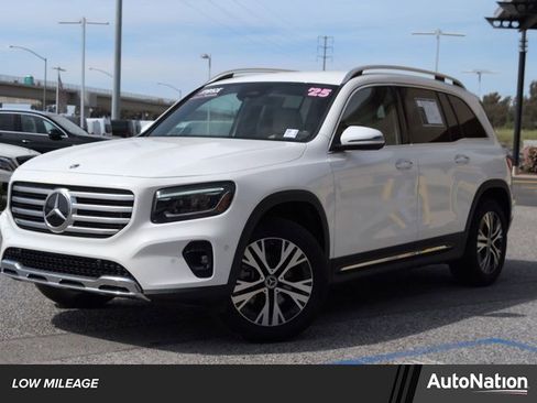 Used 2025 Mercedes-Benz GLB 250 4MATIC image 1