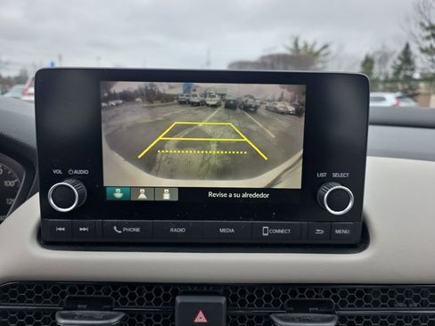 Used 2023 Honda HR-V LX image 17