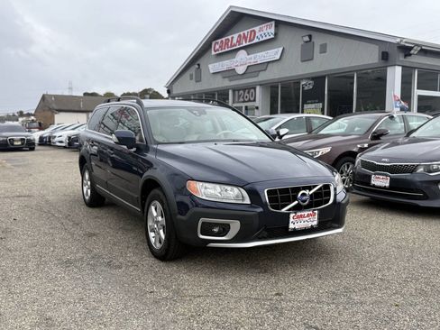 Used 2013 Volvo XC70 3.2 image 1