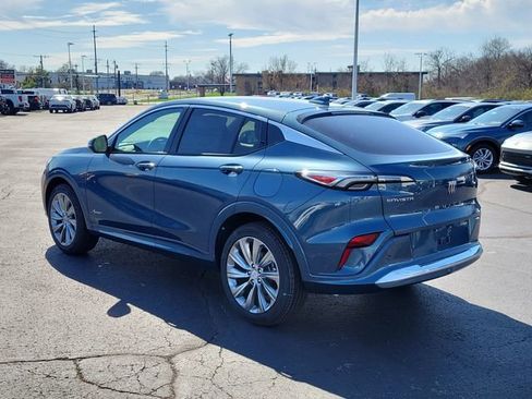 New 2026 Buick Envista Avenir image 3