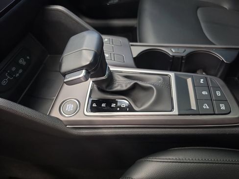 Certified 2026 Kia Sportage SX FWD image 33