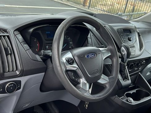 Used 2017 Ford Transit 350 XL image 28