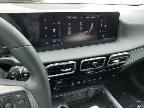 New 2026 Nissan Sentra SR w/ SR Premium Package image 30