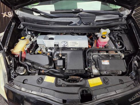 Used 2013 Toyota Prius Three image 27