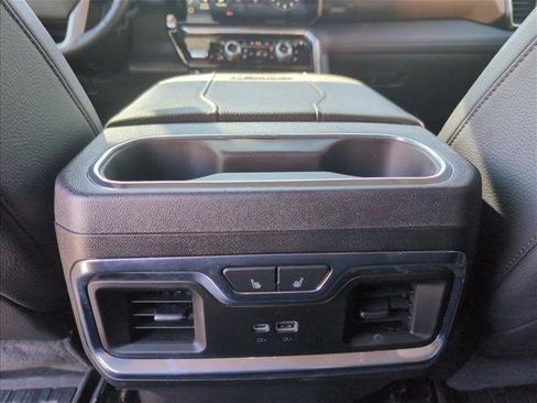 Used 2025 GMC Sierra 2500 Denali w/ Denali Reserve Package image 17