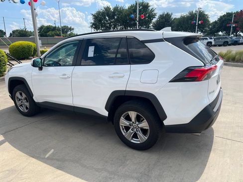Used 2024 Toyota RAV4 XLE AWD/4WD image 8