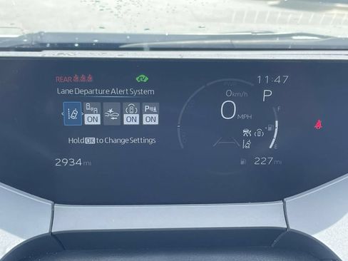 Used 2024 Toyota Prius Limited FWD image 15