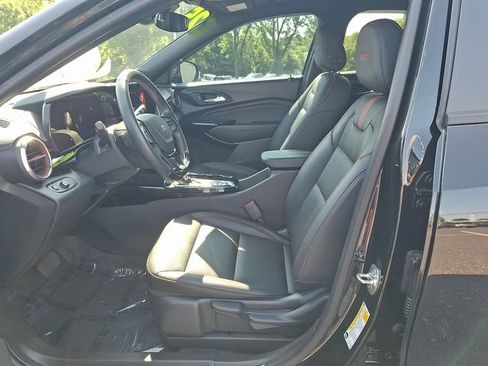 Certified 2025 Chevrolet Trax RS w/ Driver Confidence Package FWD image 13