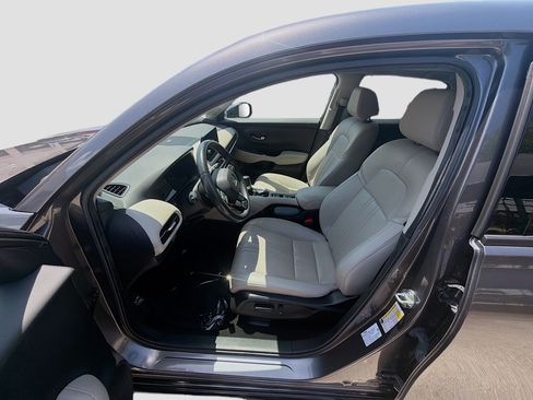 Used 2024 Honda HR-V EX-L image 18