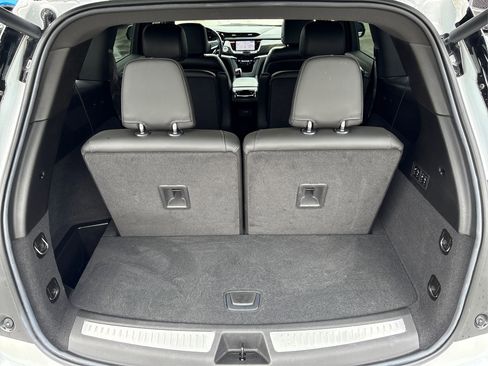 Certified 2023 Cadillac XT6 Premium Luxury w/ Technology Package FWD image 12