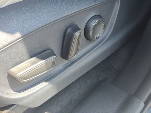 New 2026 Toyota Tacoma Limited AWD/4WD image 17