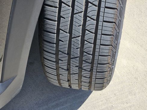 Certified 2025 Chevrolet Equinox RS w/ Safety and Technology Package image 15