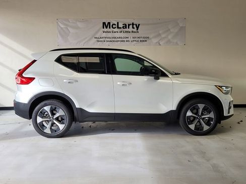 New 2026 Volvo XC40 B5 Plus w/ Protection Package Premier AWD/4WD image 2