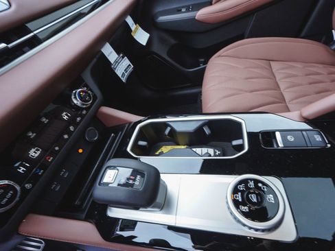 New 2026 Mitsubishi Outlander SEL image 28