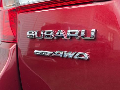 Used 2019 Subaru Outback 2.5i Premium image 16