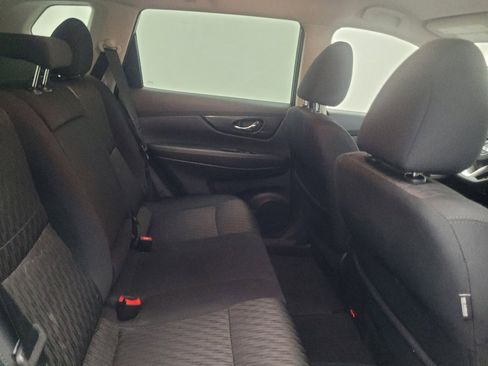 Used 2019 Nissan Rogue SV FWD image 19