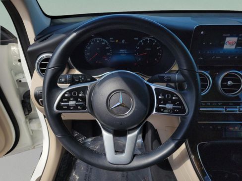 Used 2022 Mercedes-Benz GLC 300 image 27