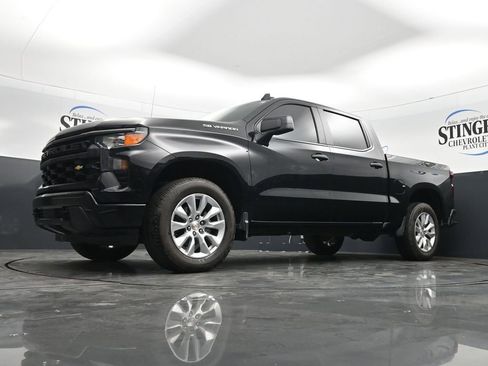 Used 2025 Chevrolet Silverado 1500 Custom RWD image 28