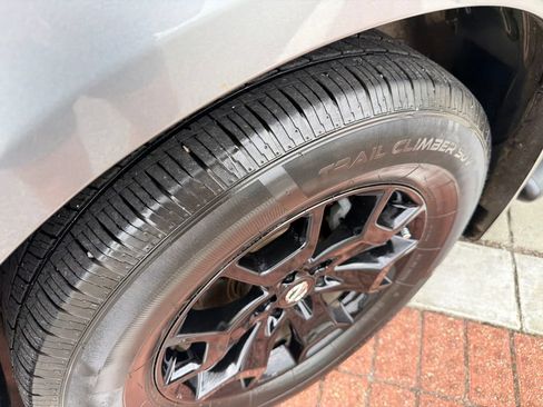 Used 2018 Nissan Frontier SV w/ Value Truck Package RWD image 11